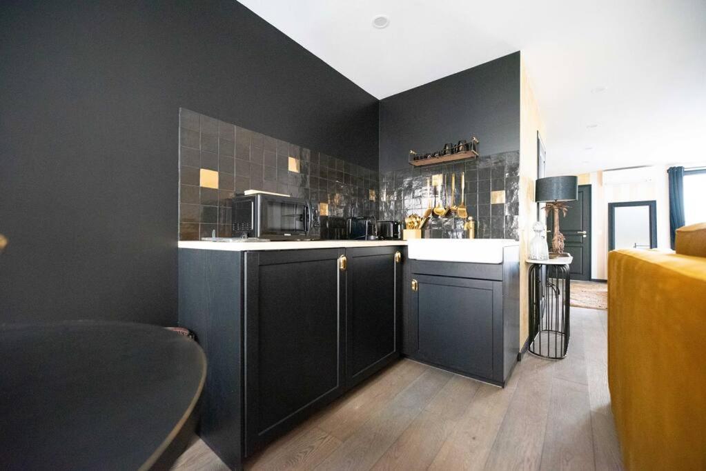 Monsieur Montmartre - Moulin Rouge Residence Paris Room photo